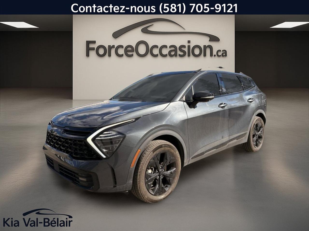 jamais accidenté // un seul propriétaire // Inspecté en 135 points

Le Kia Sportage 2025 X-LINE LIMITED * AWD * CUIR * TOIT * BI-ZONE * HARMAN KARDON * usagé offert par Kia Val-Bélair à Québec se présente dans une élégante livrée grise avec intérieur noir. Avec 14 532 km à lodomètre, un moteur de 2,5 litres à essence, une transmission automatique et 4 portes, ce VUS propose un bon équilibre entre confort, équipement et polyvalence au quotidien.

CARACTÉRISTIQUES DU SPORTAGE X-LINE LIMITED * AWD * CUIR * TOIT * BI-ZONE * HARMAN KARDON *
»» Rouage intégral AWD pour meilleure motricité
»» Toit panoramique avec section ouvrante en verre
»» Climatisation automatique à deux zones distinctes
»» Système audio Harman Kardon mentionné à la version

CARACTÉRISTIQUES DE SÉCURITÉ AVANCÉES
»» Avertissement de sortie de voie inclus
»» Surveillance des angles morts intégrée
»» Caméra de recul pour manoeuvres simplifiées
»» Contrôle de stabilité et freins ABS

PERFORMANCE ET EFFICACITÉ
»» Moteur 2,5 litres à essence
»» Transmission automatique à 8 vitesses
»» Direction assistée pour conduite quotidienne
»» Régulateur de vitesse sur longs trajets

CONFORT
»» Sièges avant chauffants pour lhiver
»» Sièges arrière chauffants appréciés des passagers
»» Siège conducteur à réglage électrique
»» Siège passager avant à réglage électrique

TECHNOLOGIE ET CONNECTIVITÉ
»» Intégration Bluetooth pour appels et audio
»» Système de navigation GPS intégré
»» Commandes audio pratiques au volant
»» Démarrage par bouton-poussoir de série

ESPACE DE CHARGEMENT
»» Hayon électrique pour accès facilité
»» Ouverture à distance du coffre pratique
»» Banquette arrière utile pour objets longs
»» Format VUS pratique pour usage familial

APPRÉCIÉ DES AUTRES PROPRIÉTAIRES
»» Habitacle silencieux sur route et autoroute
»» Confort appréciable pour trajets quotidiens
»» Visibilité rassurante avec aides au stationnement
»» Équipement généreux pour la vie de tous les jours

GARANTIE
»» Garantie légale seulement
»» Garantie dusage
»» Garantie de durée raisonnable
»» Garantie contre les vices cachés

Ce Kia Sportage 2025 X-LINE LIMITED * AWD * CUIR * TOIT * BI-ZONE * HARMAN KARDON * mise sur des éléments recherchés par plusieurs acheteurs dun VUS récent. On y retrouve notamment le démarreur à distance, les rétroviseurs chauffants, les vitres électriques, les phares automatiques à DEL, le rétroviseur intérieur électrochromatique et les vitres teintées, des équipements utiles dans les conditions de conduite dici.

Lhabitacle est pensé pour rendre les déplacements plus agréables, autant pour le conducteur que pour les passagers. La présence de sièges à mémoire, dun support lombaire au siège conducteur, du contrôle automatique de la température et dun volant réglable contribue à une position de conduite facile à adapter. Le toit panoramique ajoute aussi une belle luminosité à bord.

À lextérieur, ce véhicule conserve une allure moderne avec son aileron arrière, ses antibrouillards, ses rétroviseurs électriques avec clignotants intégrés et son hayon pratique. Son format 4 portes et sa configuration VUS en font un choix intéressant pour les courses, les déplacements en famille ou les trajets entre la ville et la route.

Chez Kia Val-Bélair à Québec, ce Kia Sportage 2025 X-LINE LIMITED * AWD * CUIR * TOIT * BI-ZONE * HARMAN KARDON * représente une option bien équipée pour lacheteur qui veut un modèle récent, peu kilométré et doté dun ensemble déquipements utiles, sans tomber dans lexagération. Il offre une combinaison concrète de sécurité, de confort et de commodité pour un usage polyvalent.

Le NIV de ce Kia Sportage X-LINE LIMITED * AWD * CUIR * TOIT * BI-ZONE * HARMAN KARDON * 2025 est le KNDPXCDF7S7406118 .

Garantie prolongée disponible, livraison en 48h