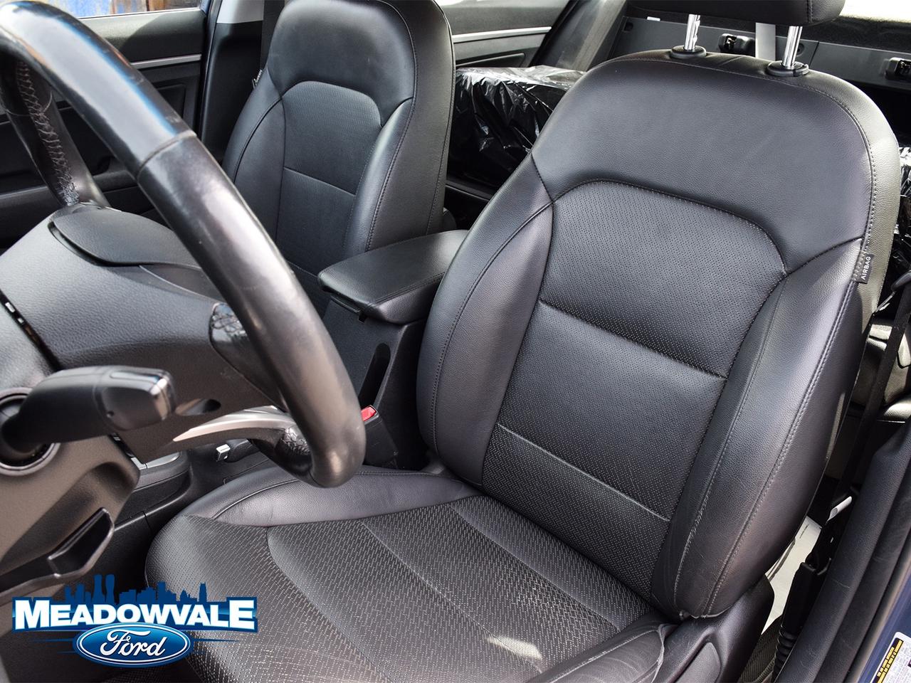 2019 Hyundai Elantra Luxury Photo