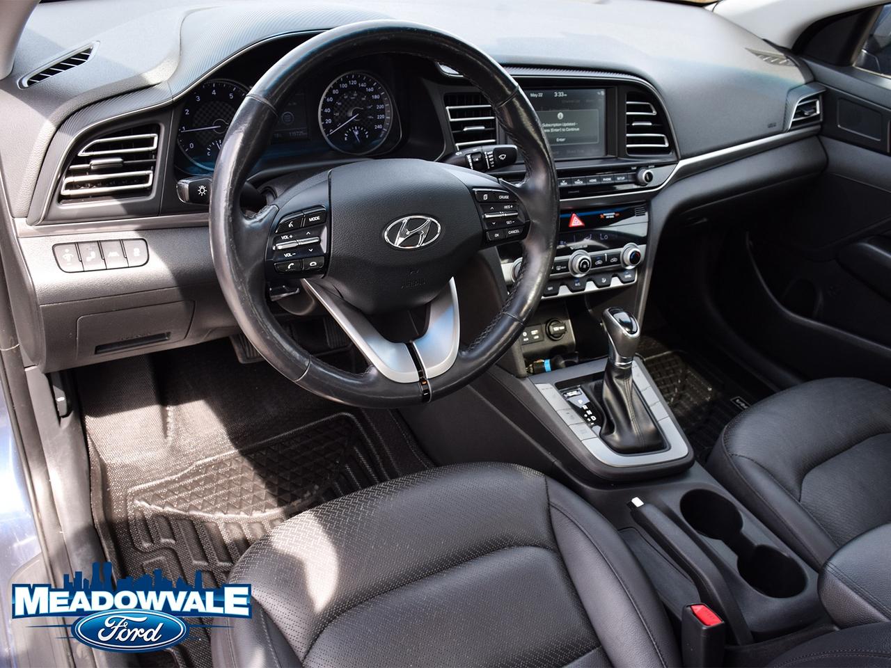 2019 Hyundai Elantra Luxury Photo