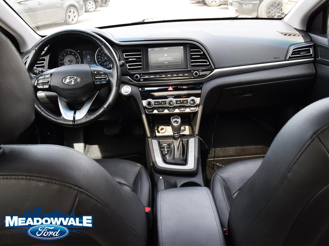 2019 Hyundai Elantra Luxury Photo