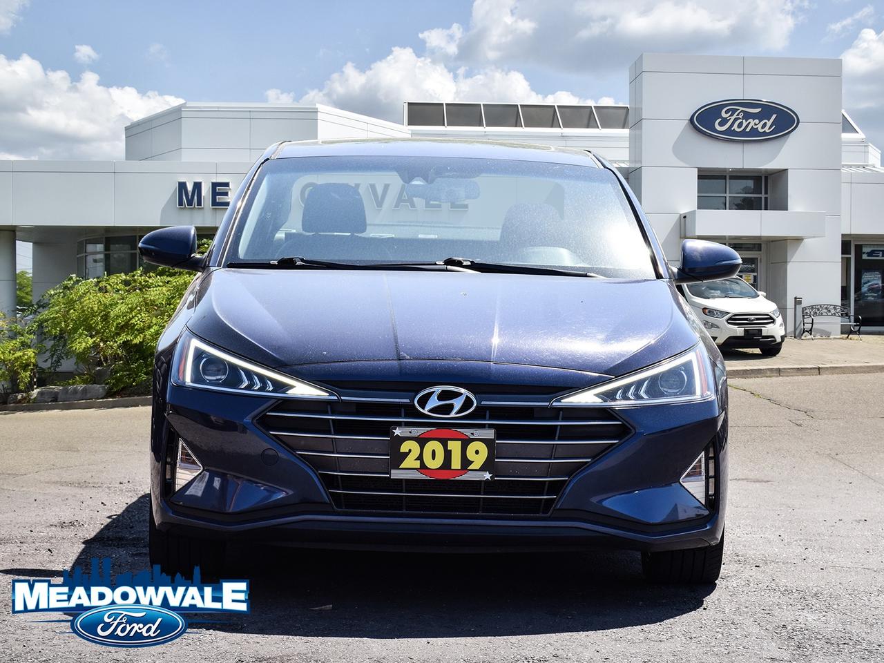 2019 Hyundai Elantra Luxury Photo