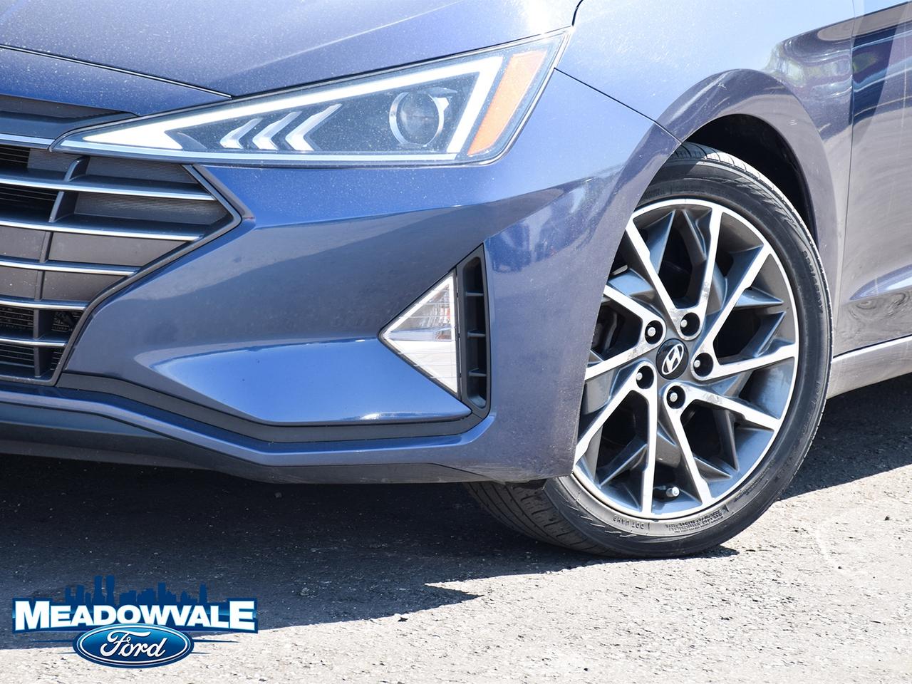 2019 Hyundai Elantra Luxury Photo
