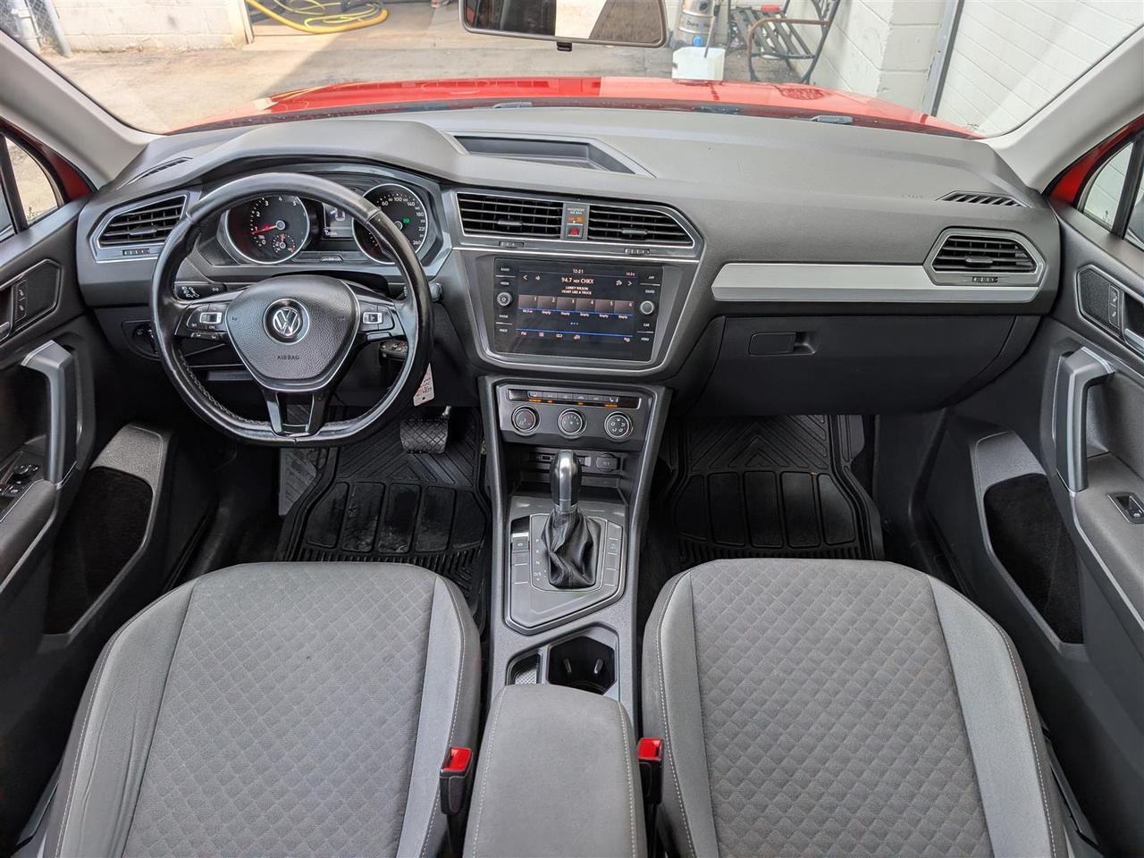 2018 Volkswagen Tiguan TRENDLINE - CARPLAY - HTD SEATS - REV CAM Photo