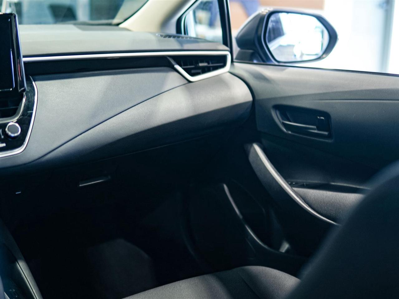 2025 Toyota Corolla LE | NO ACCIDENTS | BLIND SPOT | APP CONNECT Photo
