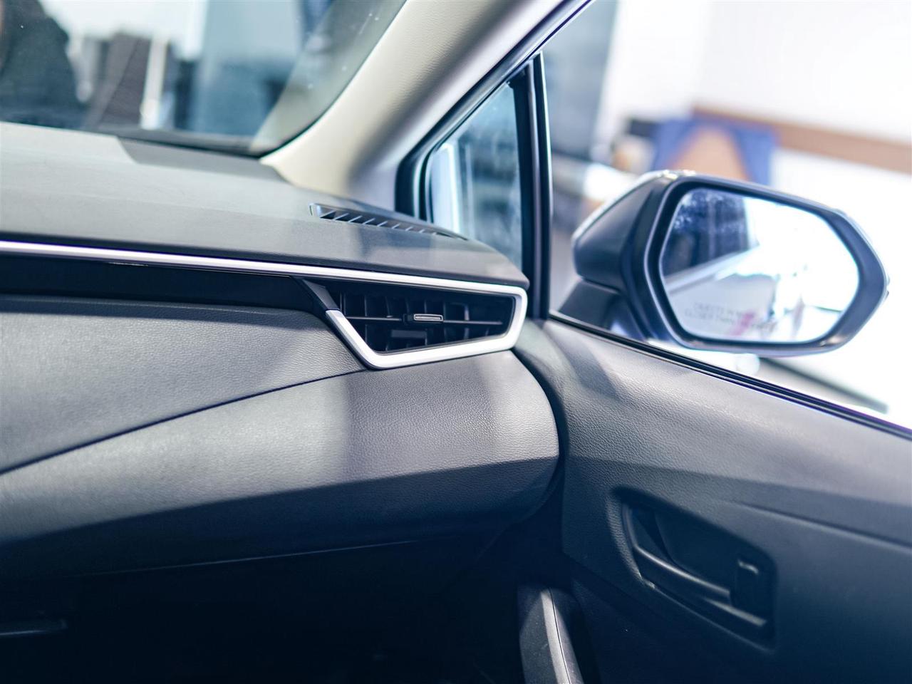 2025 Toyota Corolla LE | NO ACCIDENTS | BLIND SPOT | APP CONNECT Photo