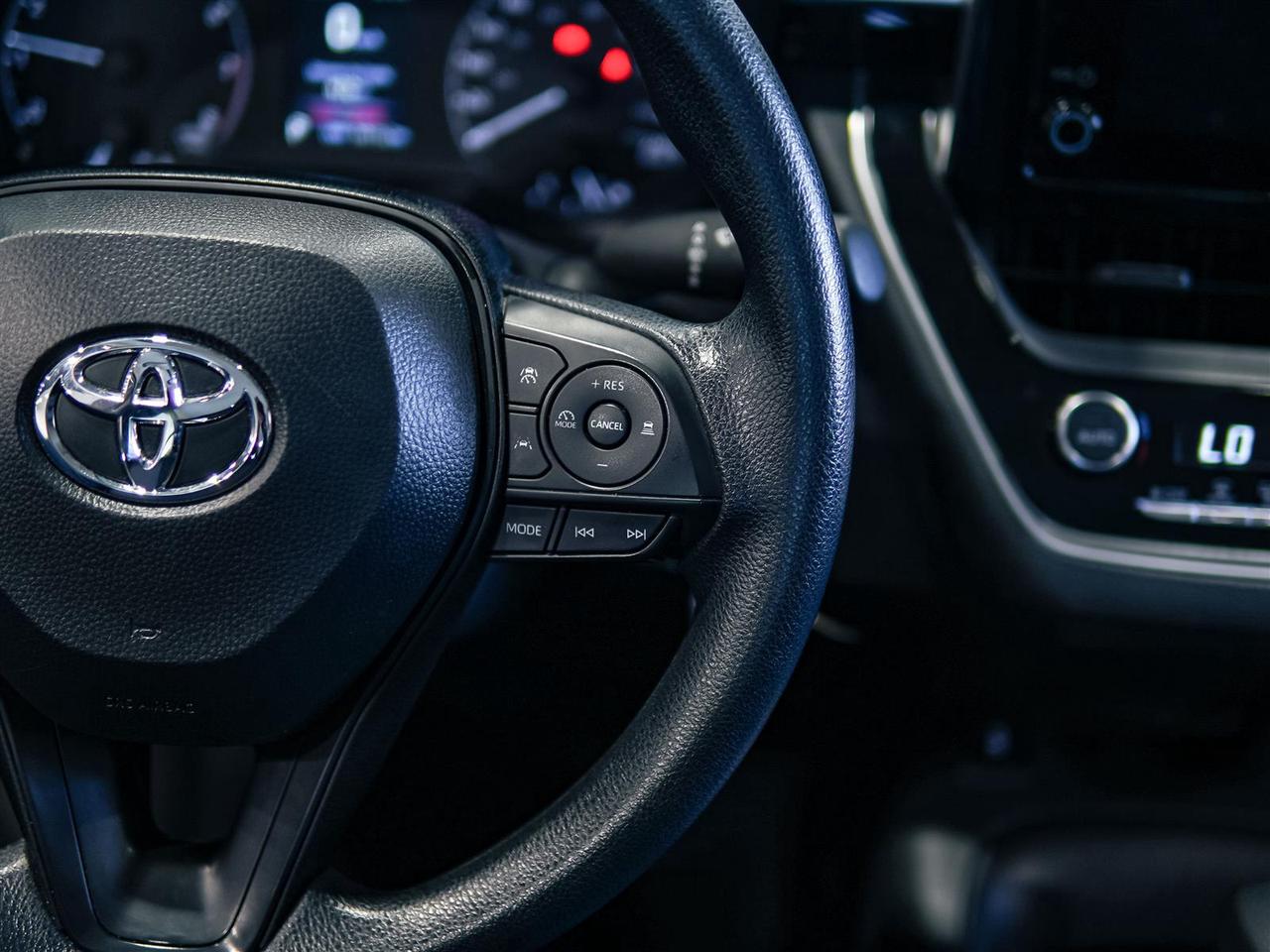 2025 Toyota Corolla LE | NO ACCIDENTS | BLIND SPOT | APP CONNECT Photo