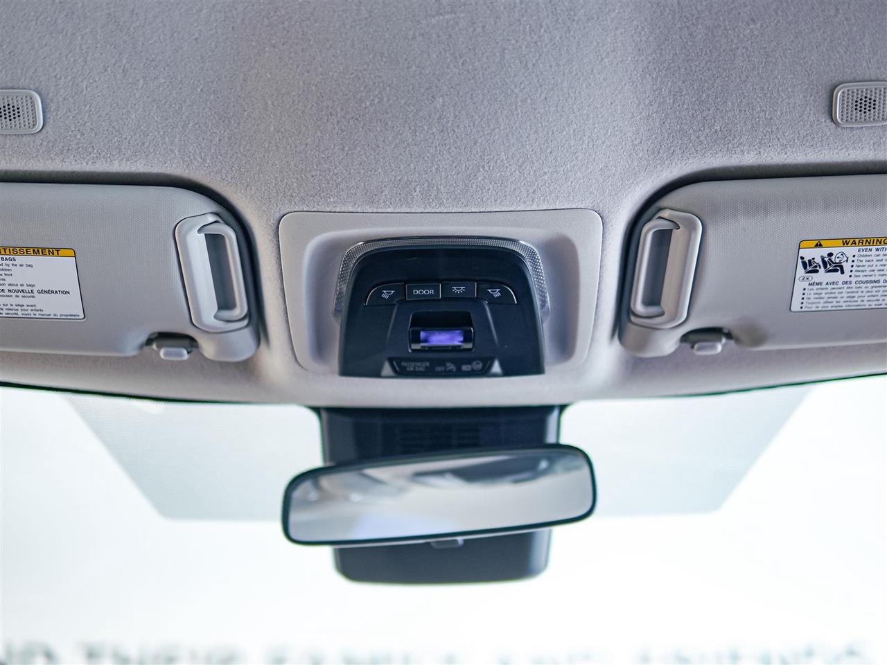 2025 Toyota Corolla LE | NO ACCIDENTS | BLIND SPOT | APP CONNECT Photo