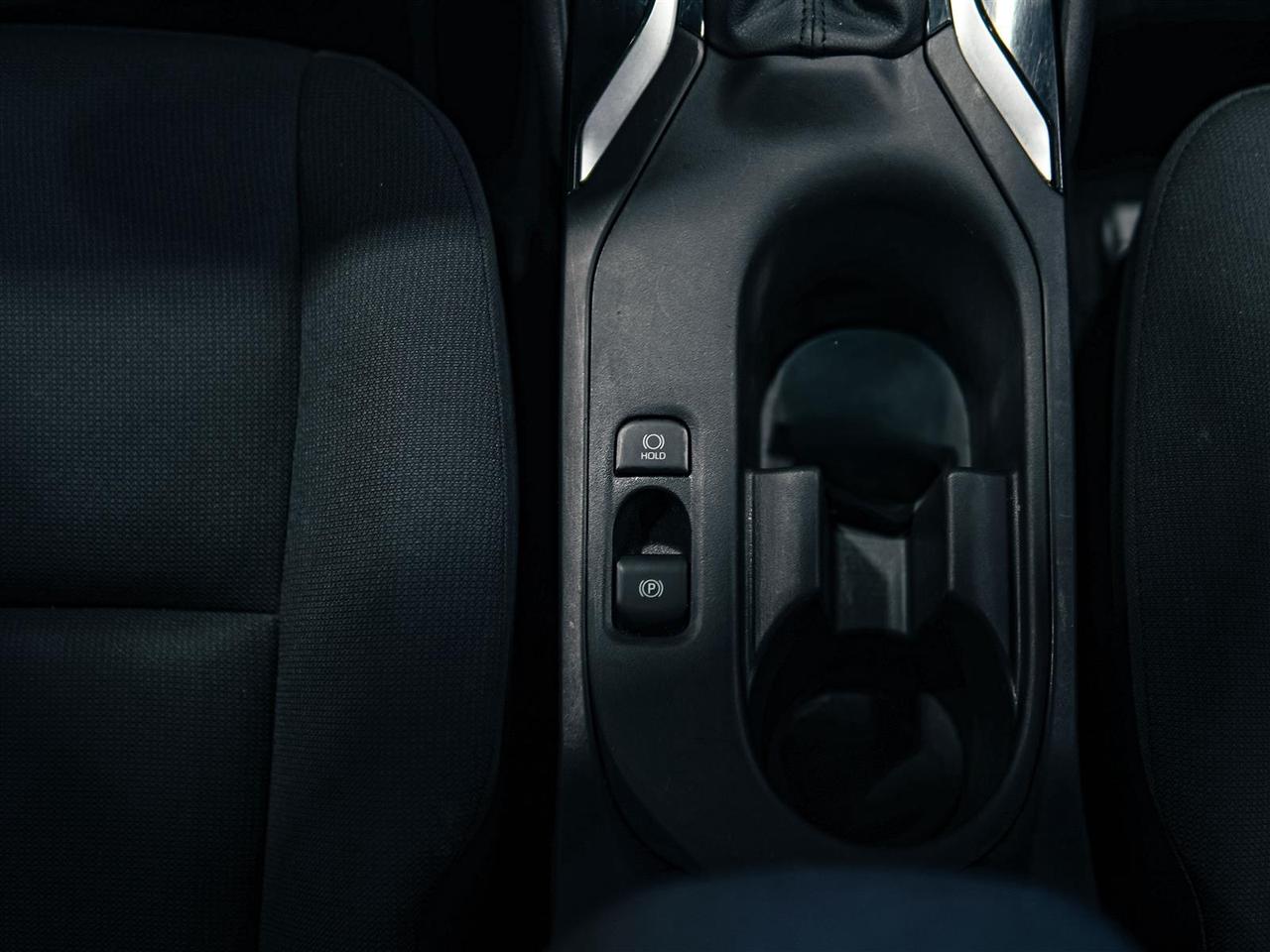 2025 Toyota Corolla LE | NO ACCIDENTS | BLIND SPOT | APP CONNECT Photo