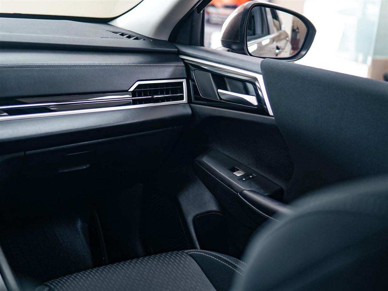 2023 Mitsubishi Outlander SE | AWD | NO ACCIDENTS | 7 PASS Photo