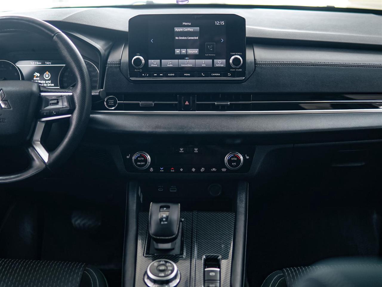 2023 Mitsubishi Outlander SE | AWD | NO ACCIDENTS | 7 PASS Photo