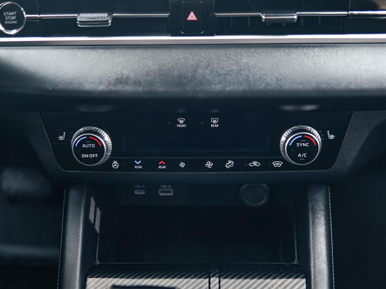 2023 Mitsubishi Outlander SE | AWD | NO ACCIDENTS | 7 PASS Photo
