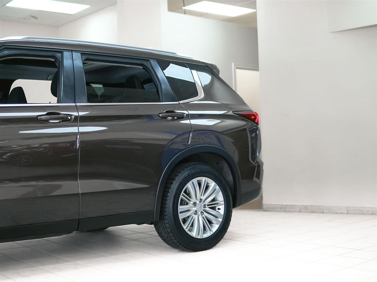 2023 Mitsubishi Outlander SE | AWD | NO ACCIDENTS | 7 PASS Photo