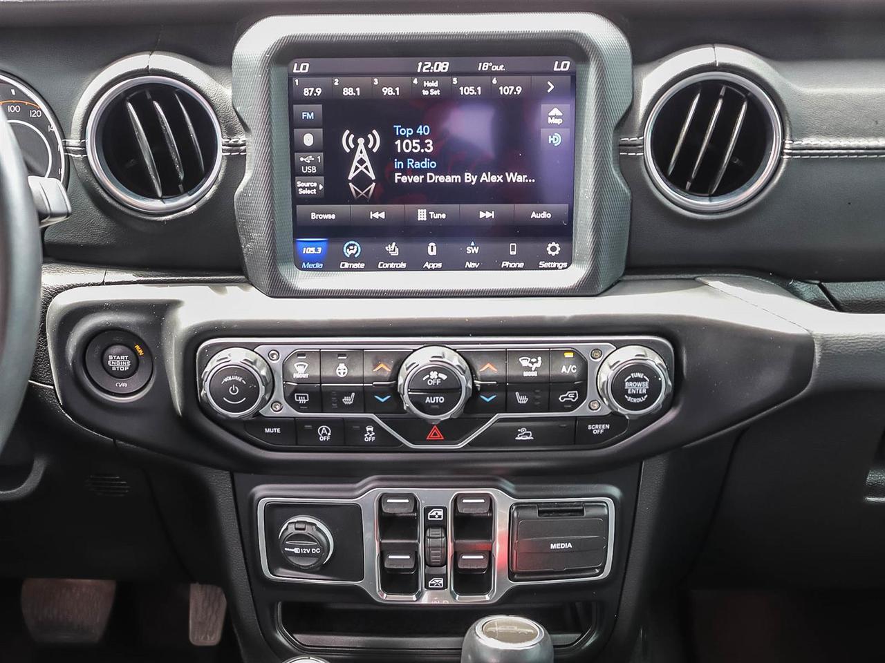 2021 Jeep Gladiator Overland Photo