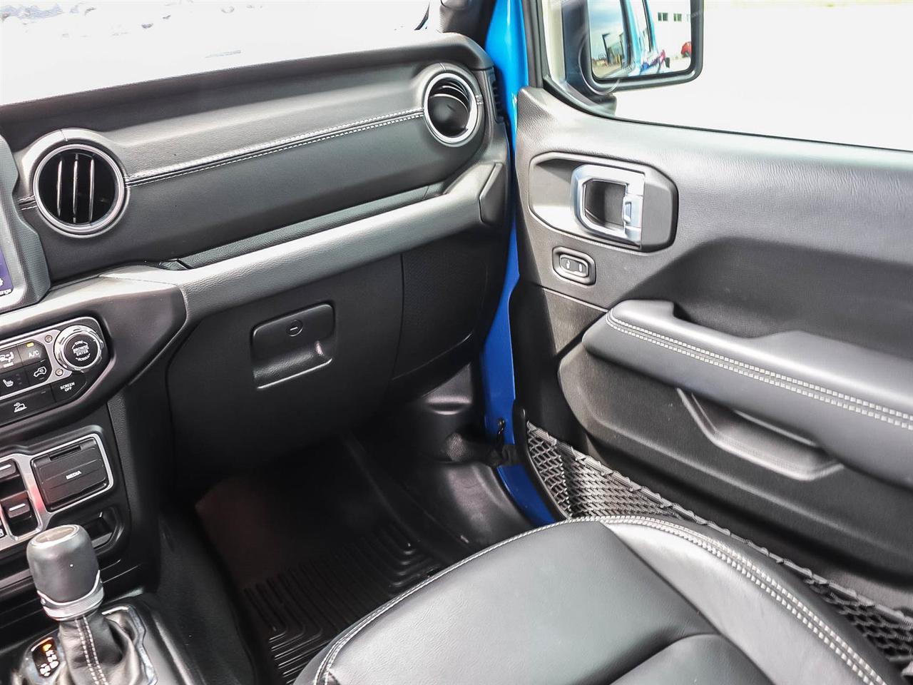 2021 Jeep Gladiator Overland Photo