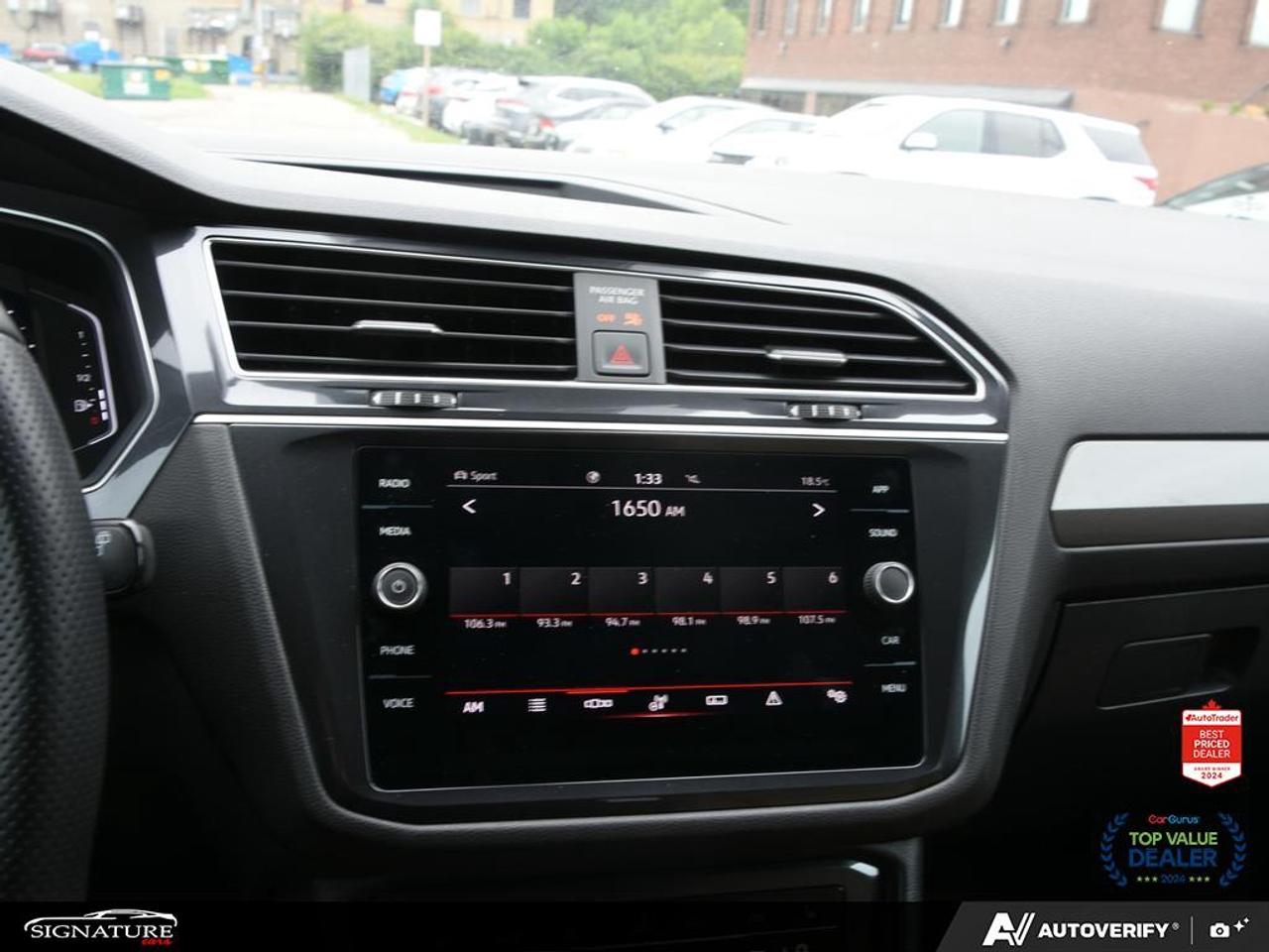 2024 Volkswagen Tiguan Comfortline R Line Black No Accident Panoroof Leat Photo