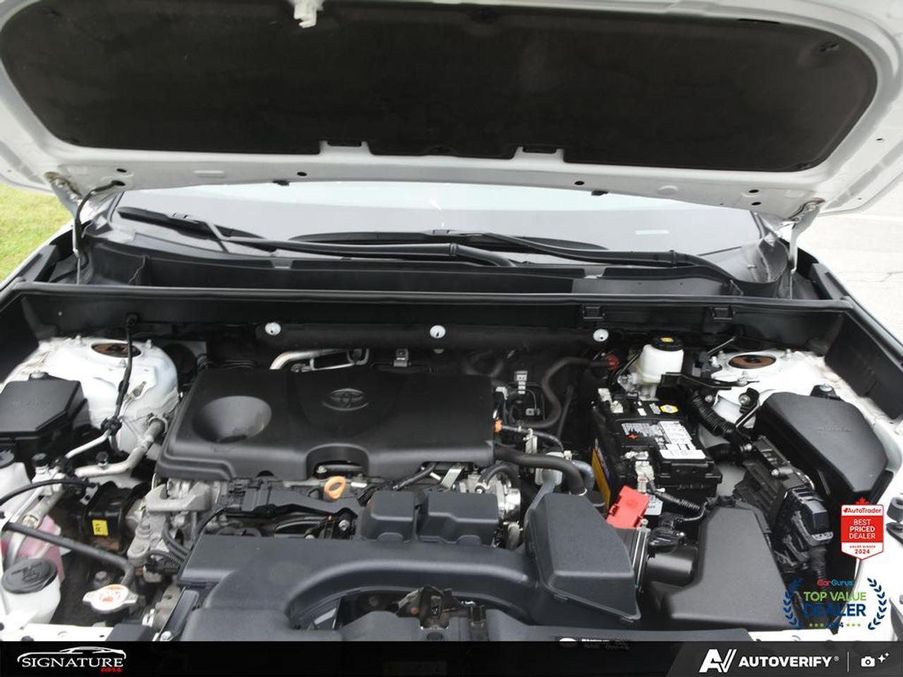 2024 Toyota RAV4 XLE AWD No Accident Sunroof Carplay BSM Photo