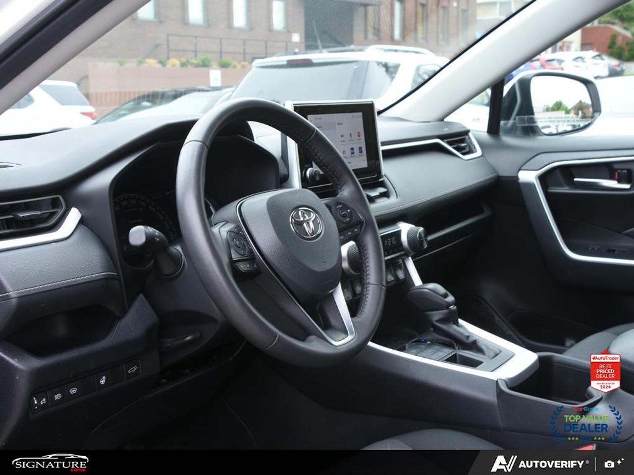 2024 Toyota RAV4 XLE AWD No Accident Sunroof Carplay BSM Photo