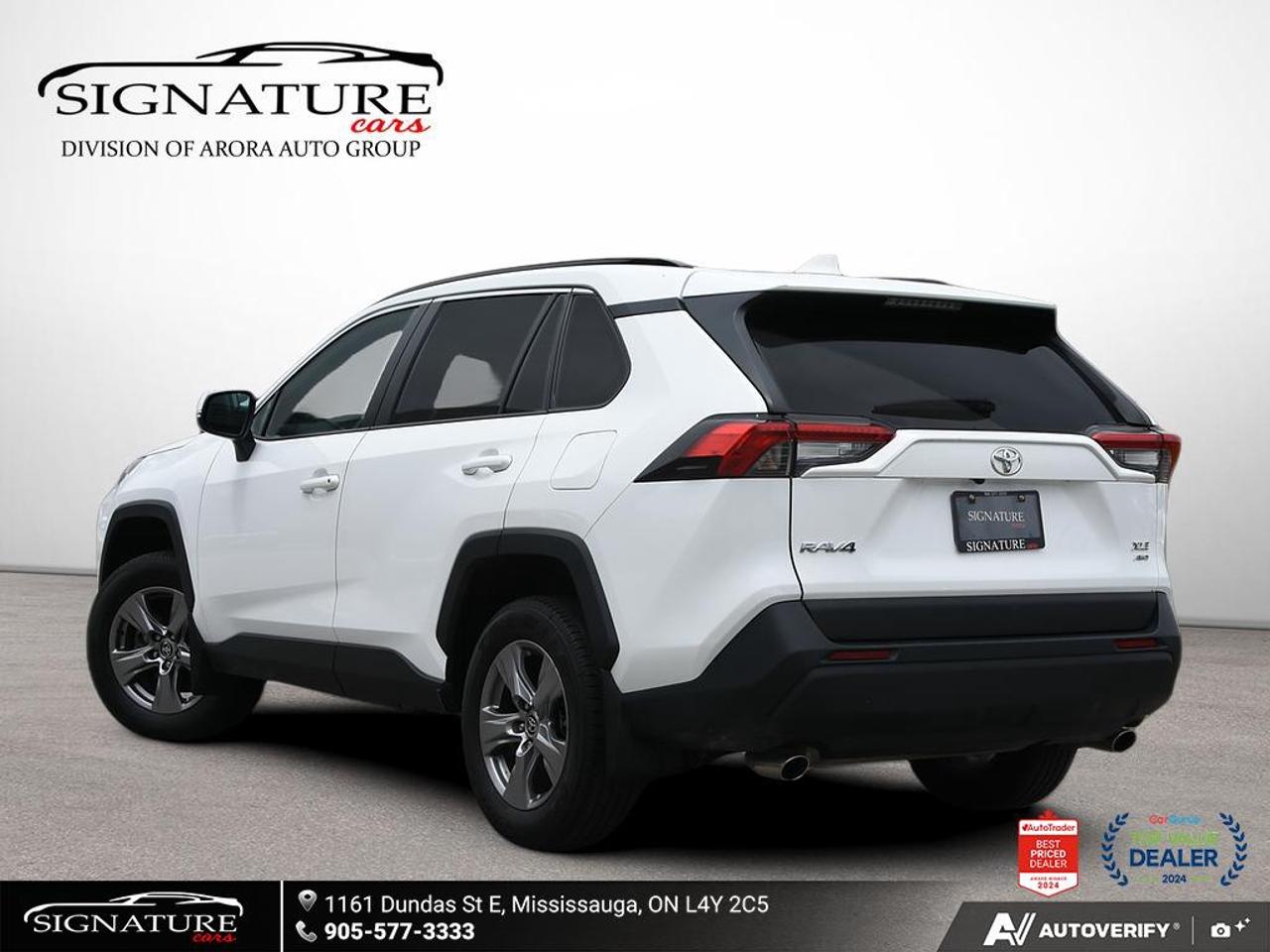 2024 Toyota RAV4 XLE AWD No Accident Sunroof Carplay BSM Photo
