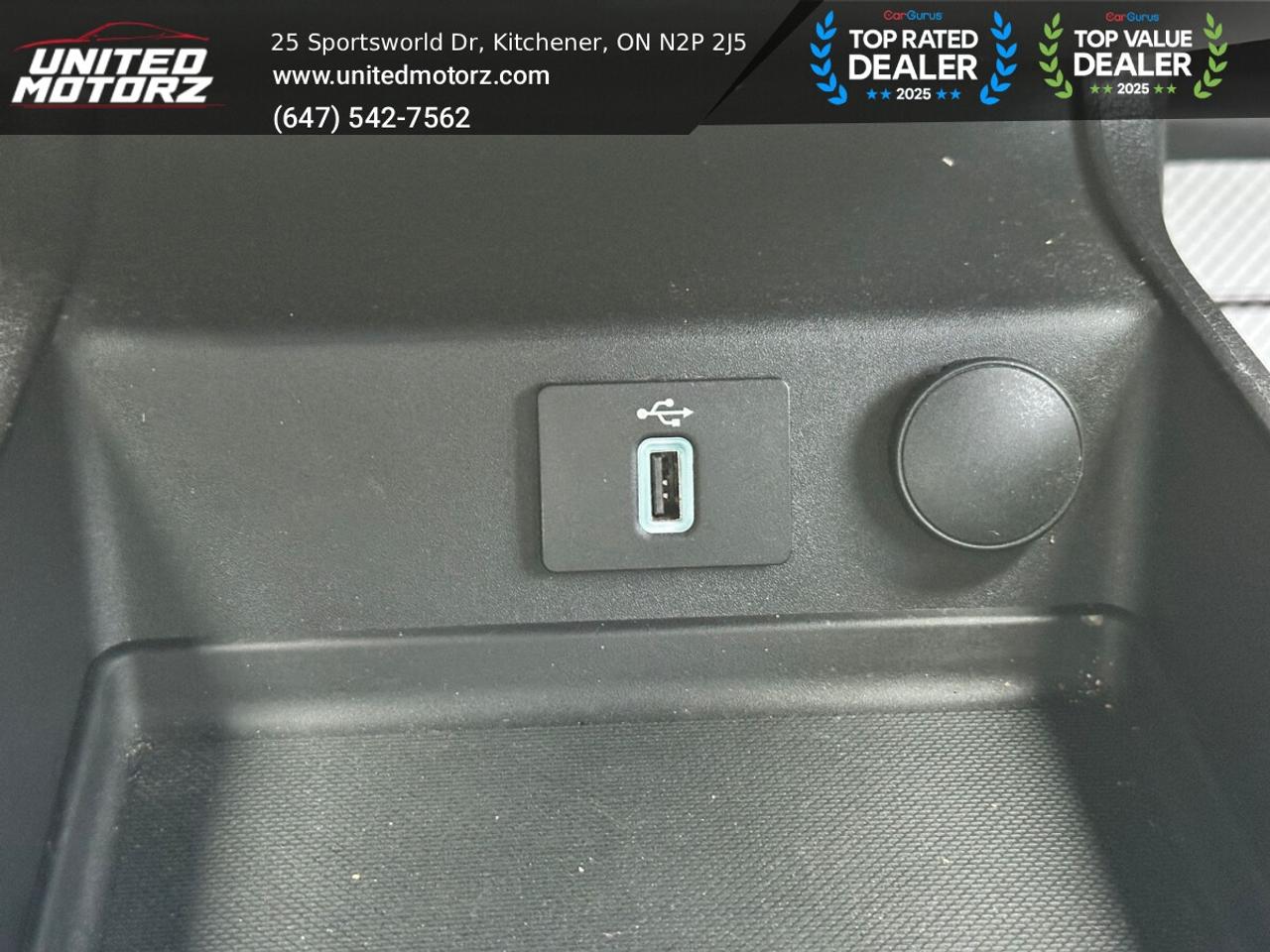 2017 Ford Fusion SE~SAFETY CERTIFIED~LOW KMS Photo