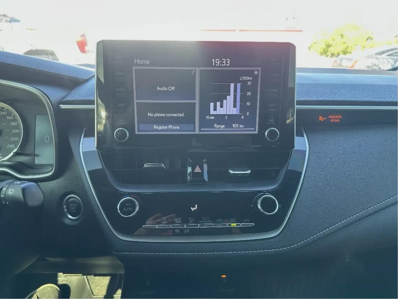 2022 Toyota Corolla SE Photo