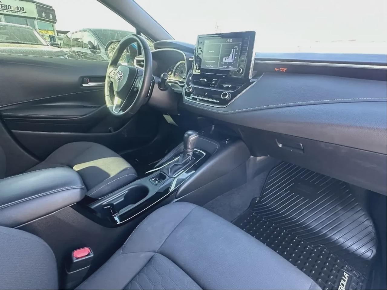 2022 Toyota Corolla SE Photo