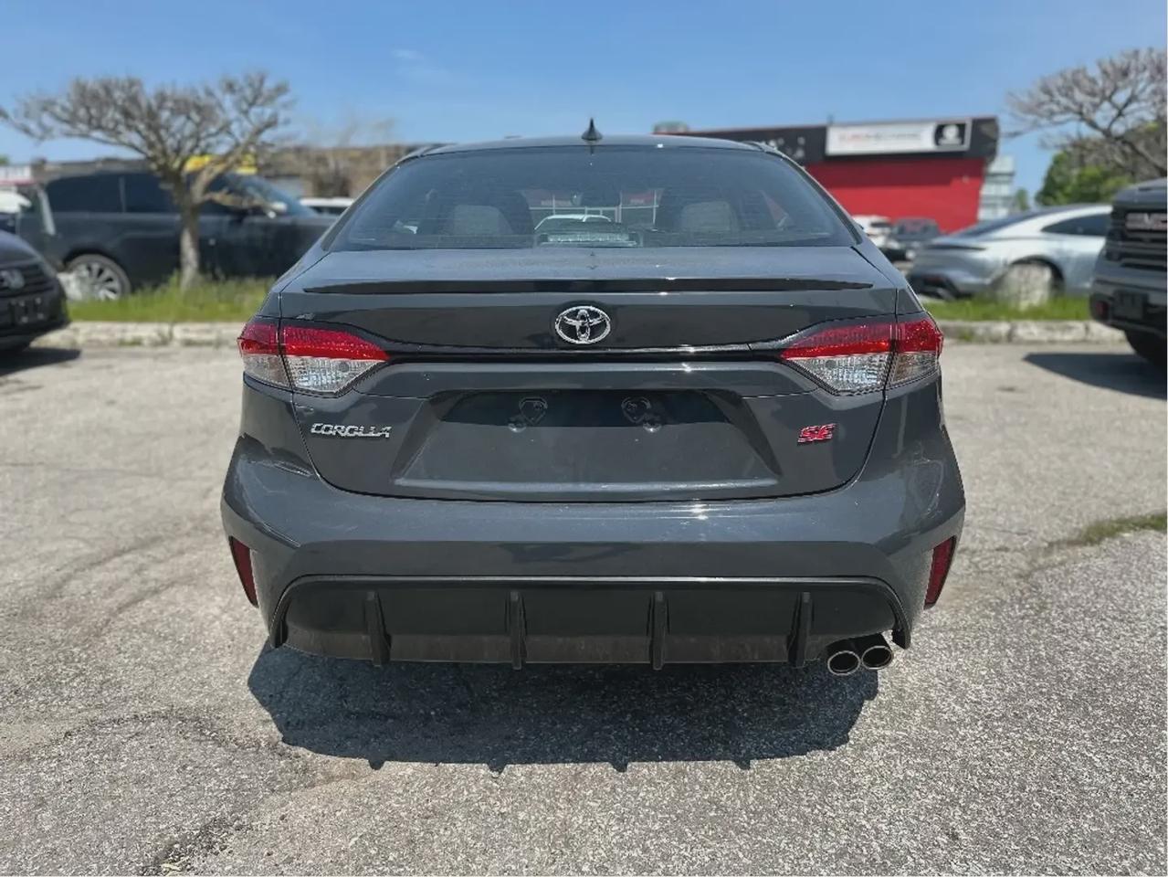 2024 Toyota Corolla SE Photo