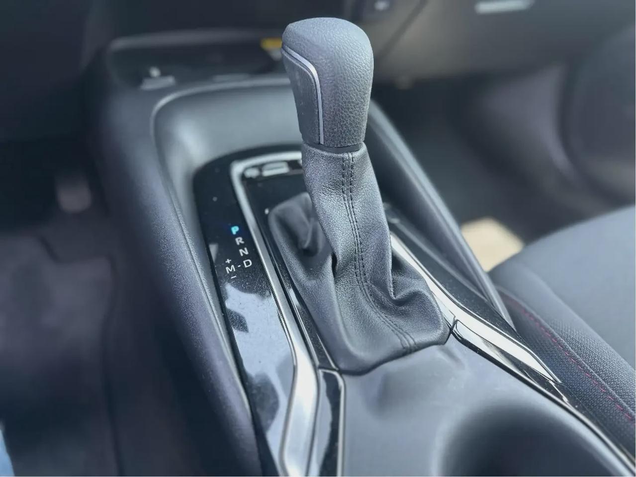 2024 Toyota Corolla SE Photo
