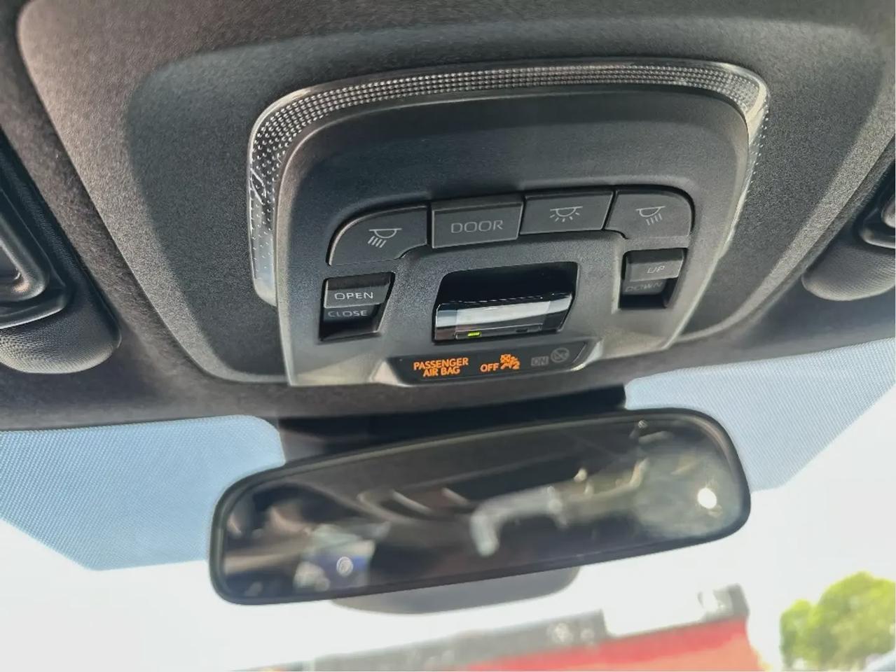 2024 Toyota Corolla SE Photo