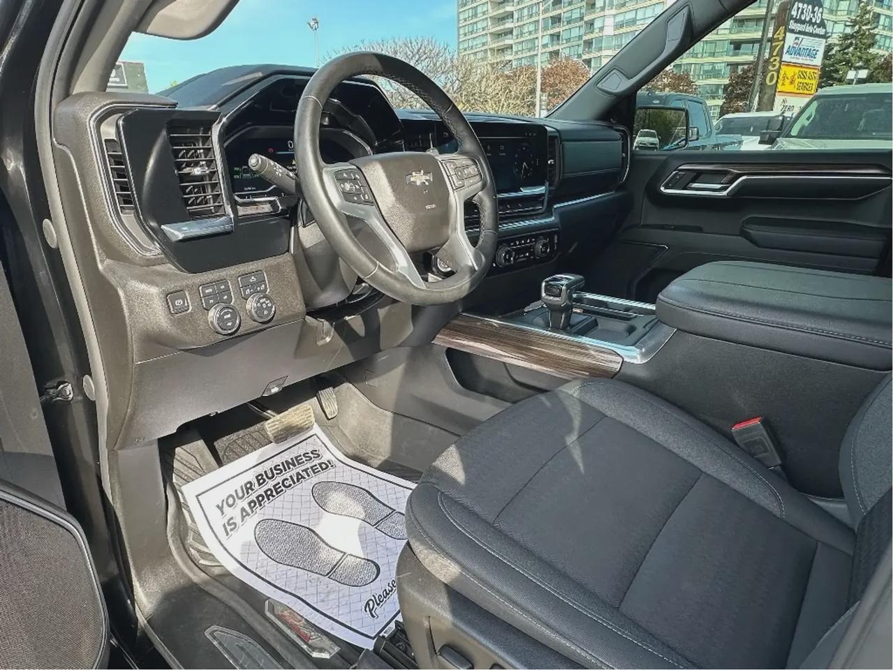 2024 Chevrolet Silverado 1500 RST Z71 Photo