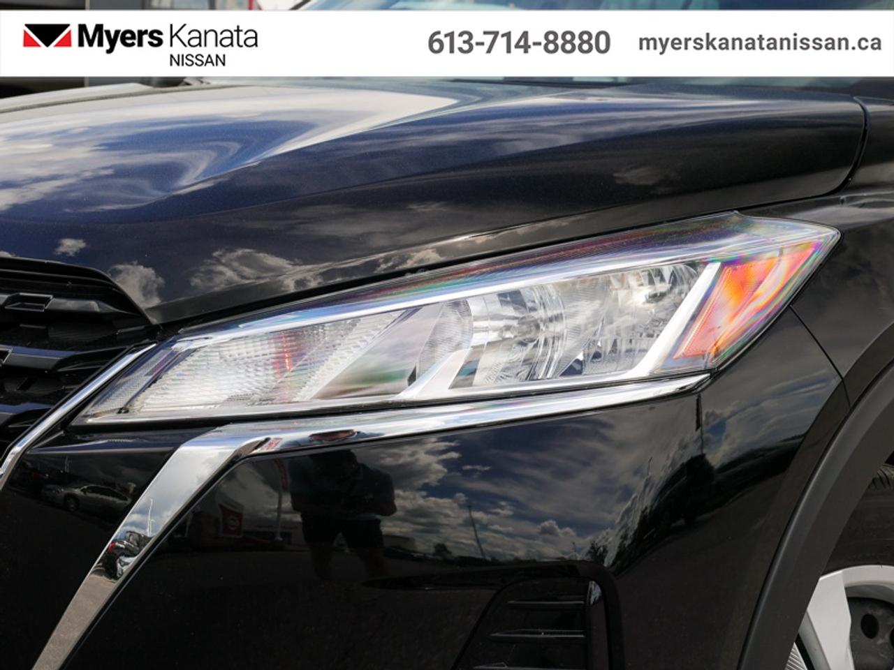 2023 Nissan Kicks S  - Certified - Apple CarPlay - $149 B/W Photo