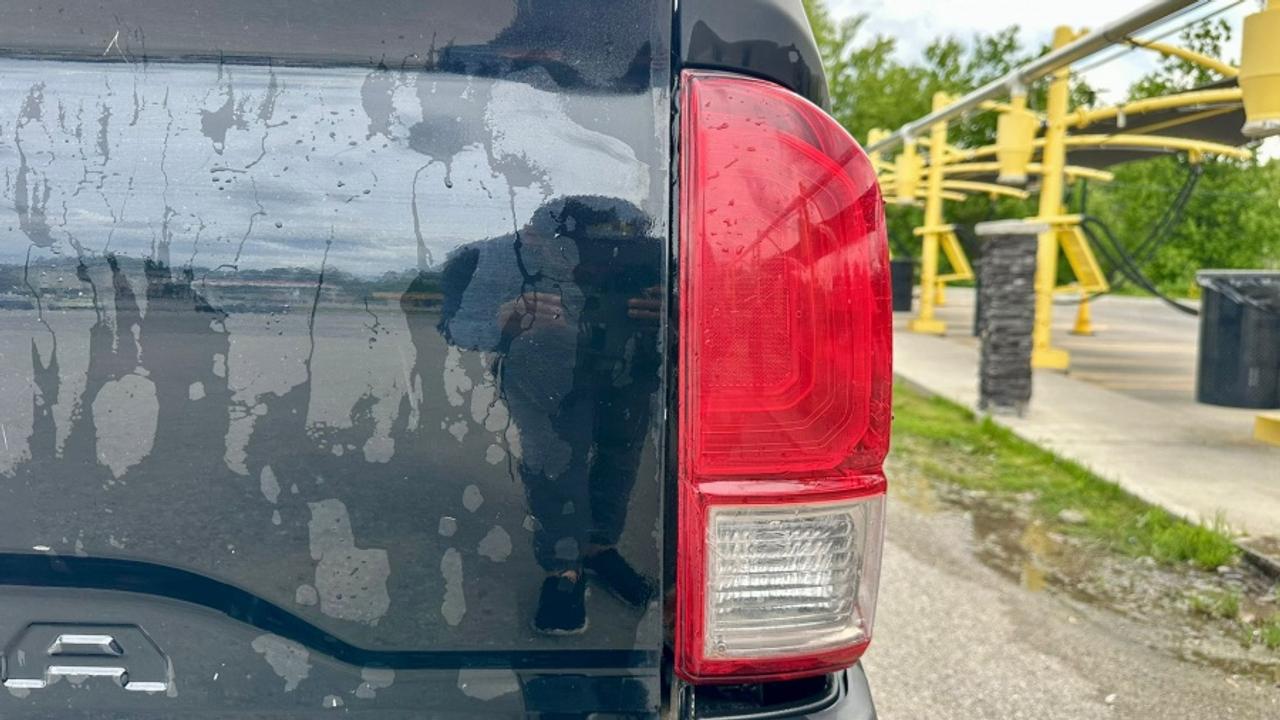 2017 Toyota Tacoma * 4X4 * NO ACCIDENTS " Photo