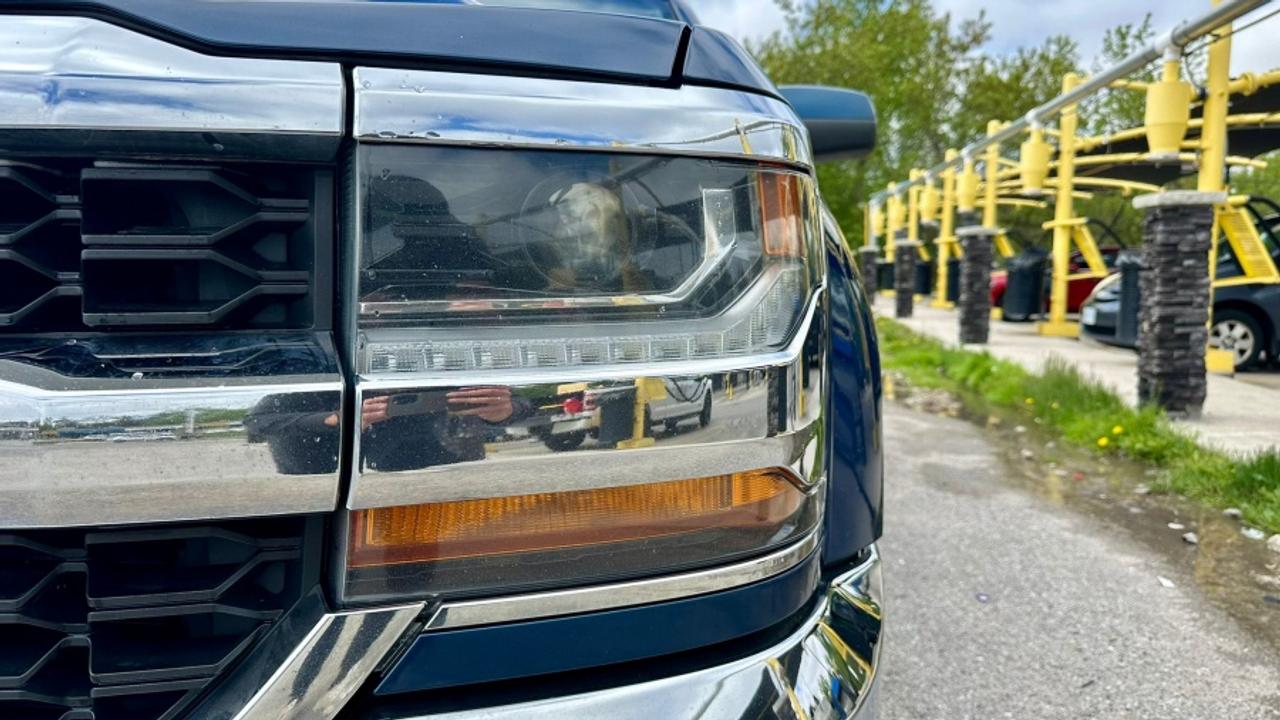 2018 Chevrolet Silverado 1500 MINT CONDITION LT Photo
