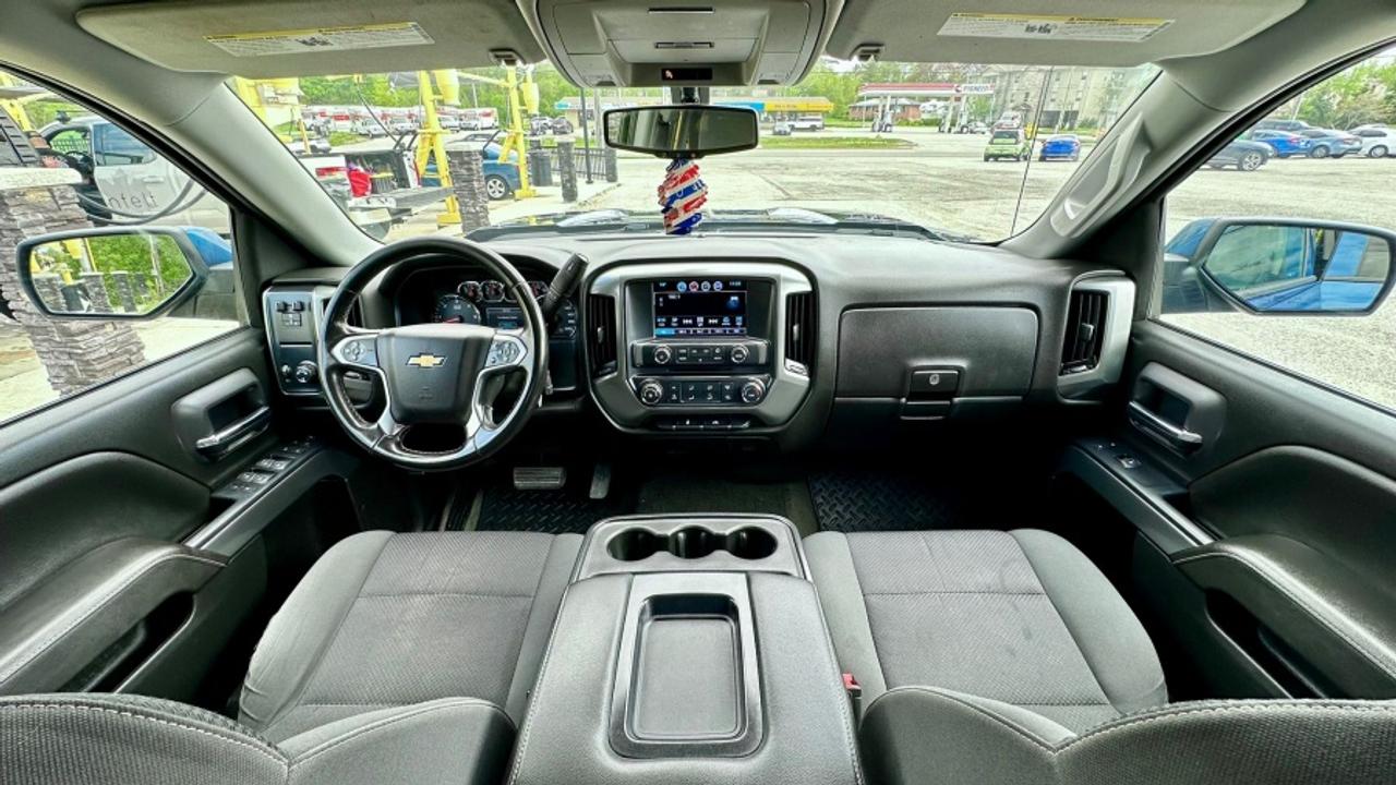 2018 Chevrolet Silverado 1500 MINT CONDITION LT Photo