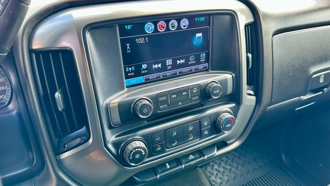 2018 Chevrolet Silverado 1500 MINT CONDITION LT Photo