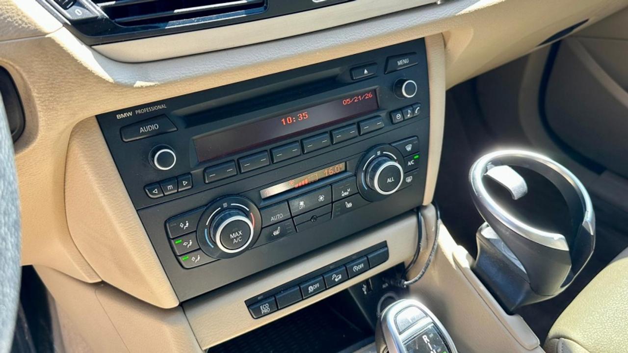 2014 BMW X1 xDrive28i Photo