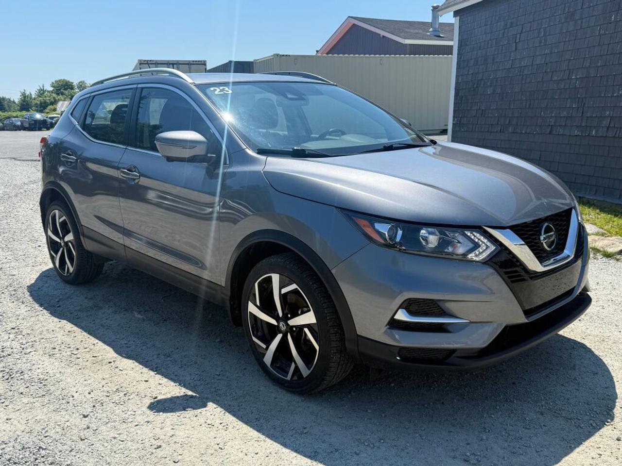 2023 Nissan Qashqai SV Photo2
