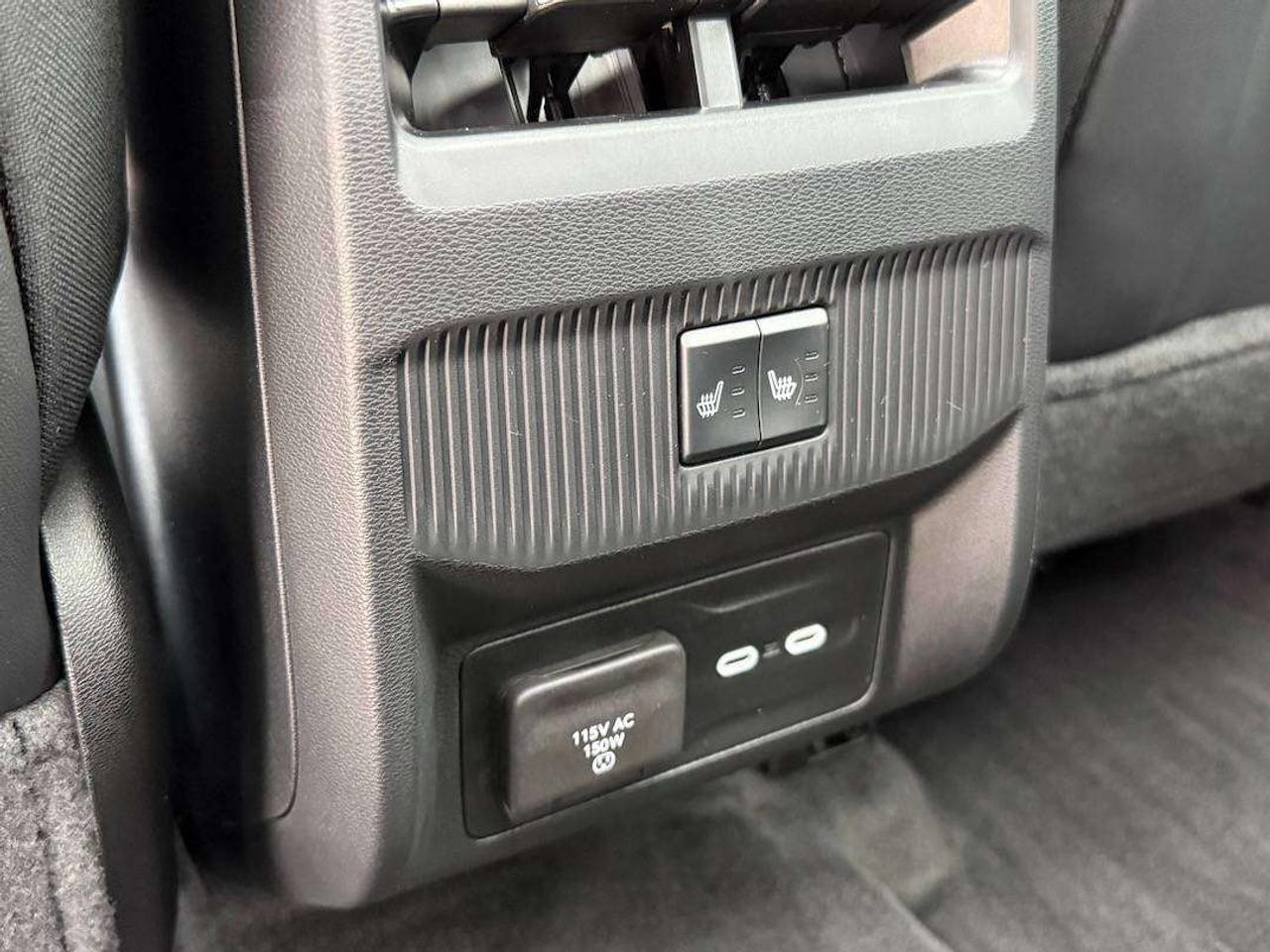 2026 Jeep Cherokee Overland 4x4 Photo
