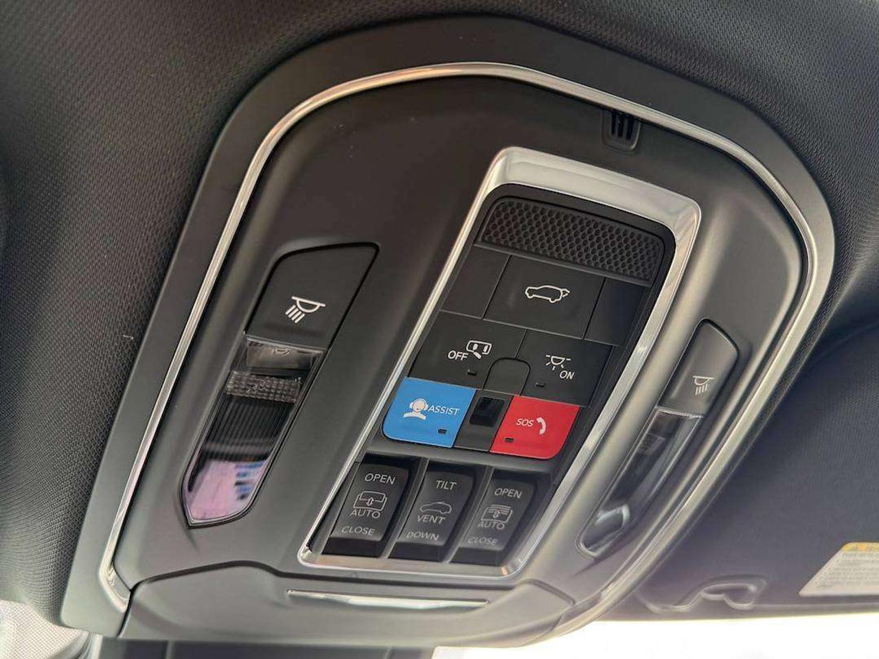 2026 Jeep Cherokee Overland 4x4 Photo