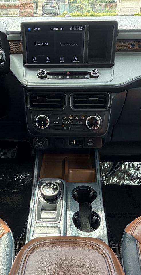 2022 Ford Maverick Lariat AWD SuperCrew Photo