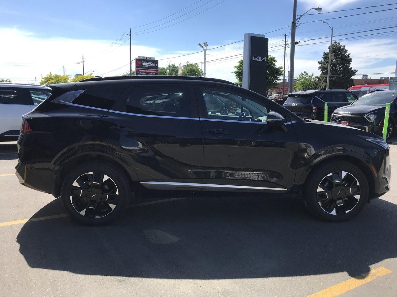 2026 Kia Sportage EX Premium Pkg.   Clean Carfax   No Accidents Photo