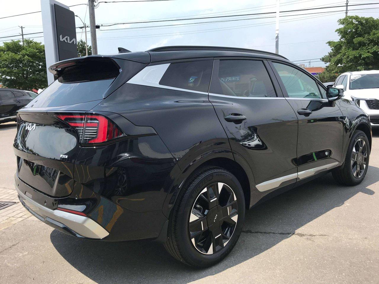 2026 Kia Sportage EX Premium Pkg.   Clean Carfax   No Accident Photo4