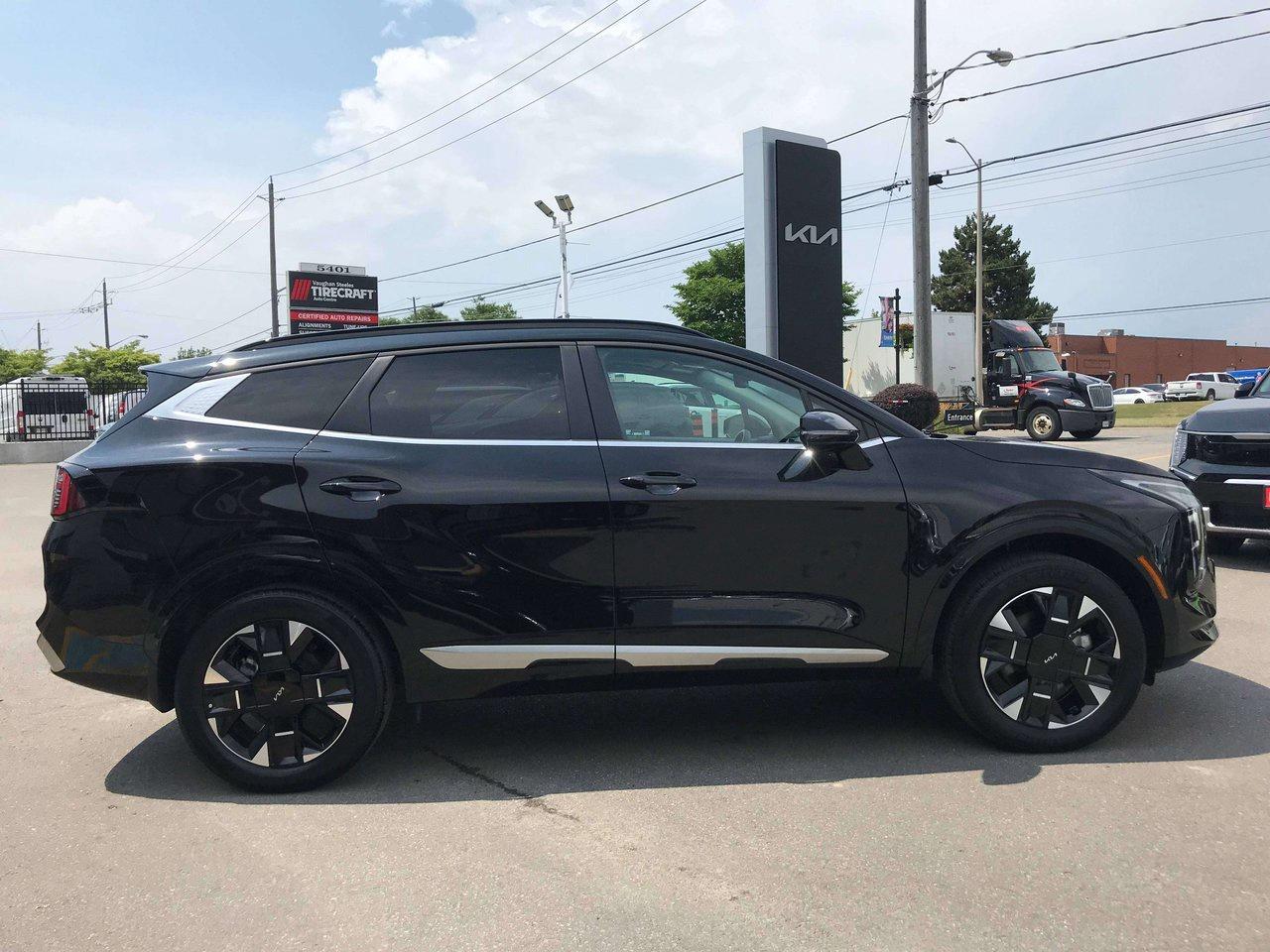 2026 Kia Sportage EX Premium Pkg.   Clean Carfax   No Accident Photo