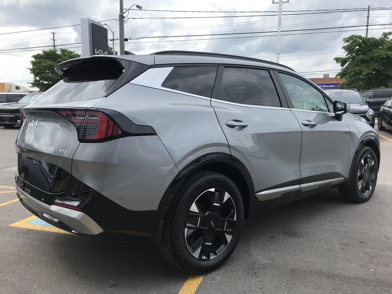 2026 Kia Sportage EX Premium Pkg.   Clean Carfax   No Accidents Photo