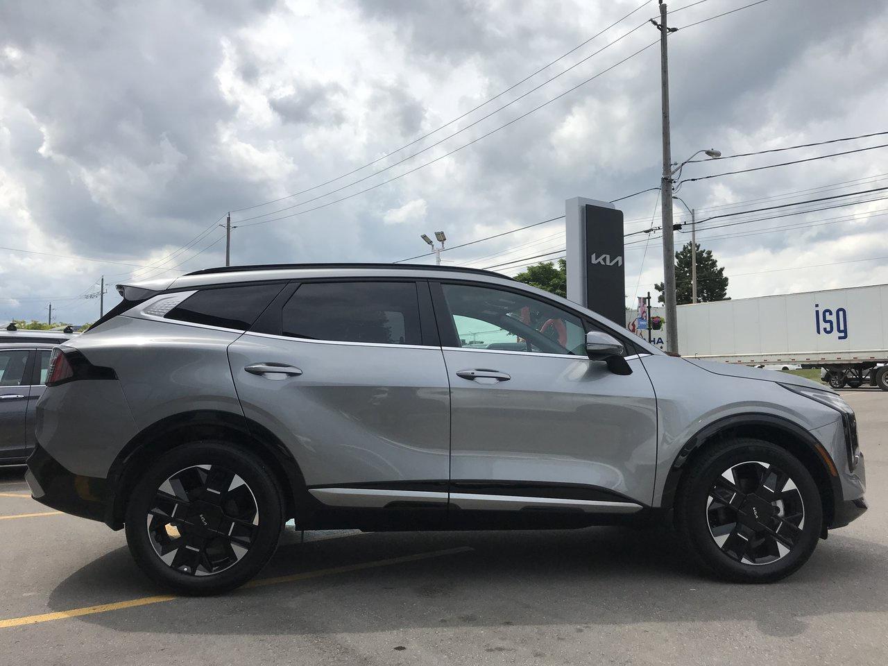 2026 Kia Sportage EX Premium Pkg.   Clean Carfax   No Accidents Photo
