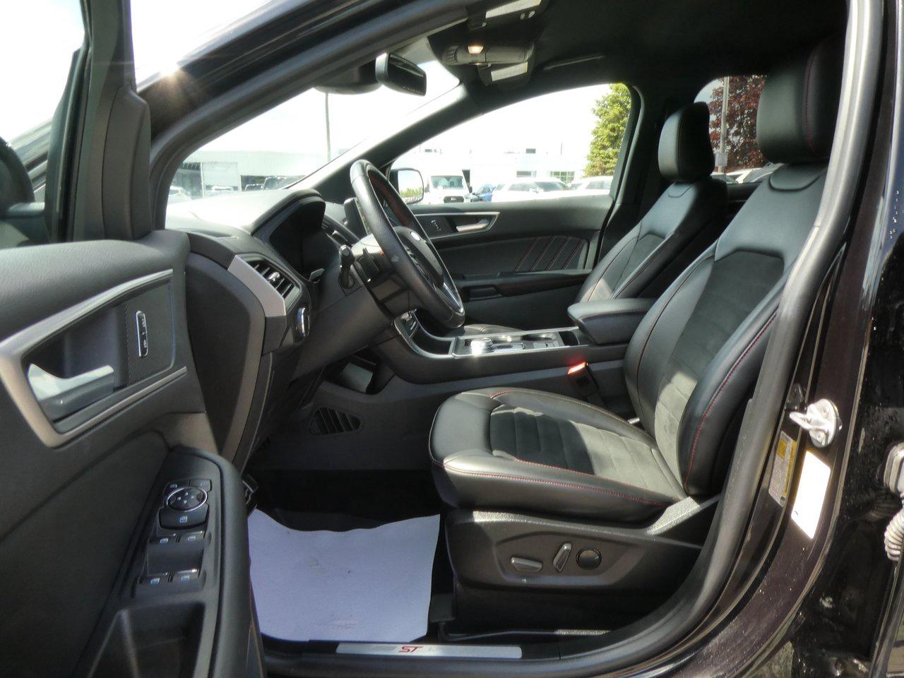 2024 Ford Edge ST Line | Heated Seats | Backup Cam | Nav | Photo
