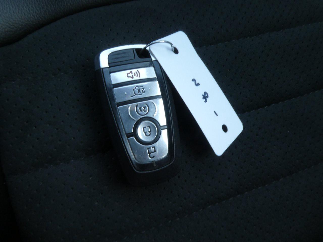 2024 Ford Edge ST Line | Heated Seats | Backup Cam | Nav | Photo