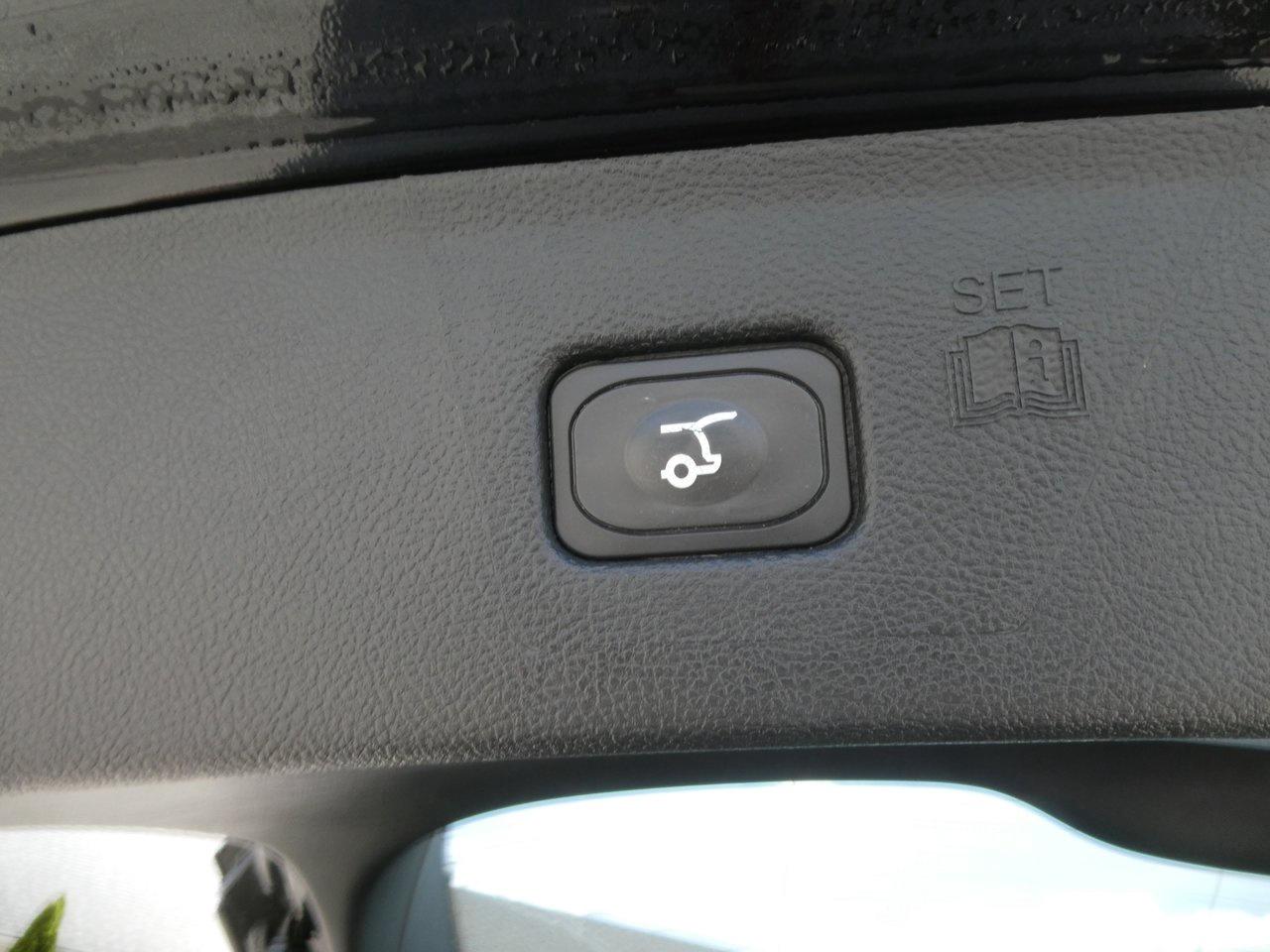 2024 Ford Edge ST Line | Heated Seats | Backup Cam | Nav | Photo