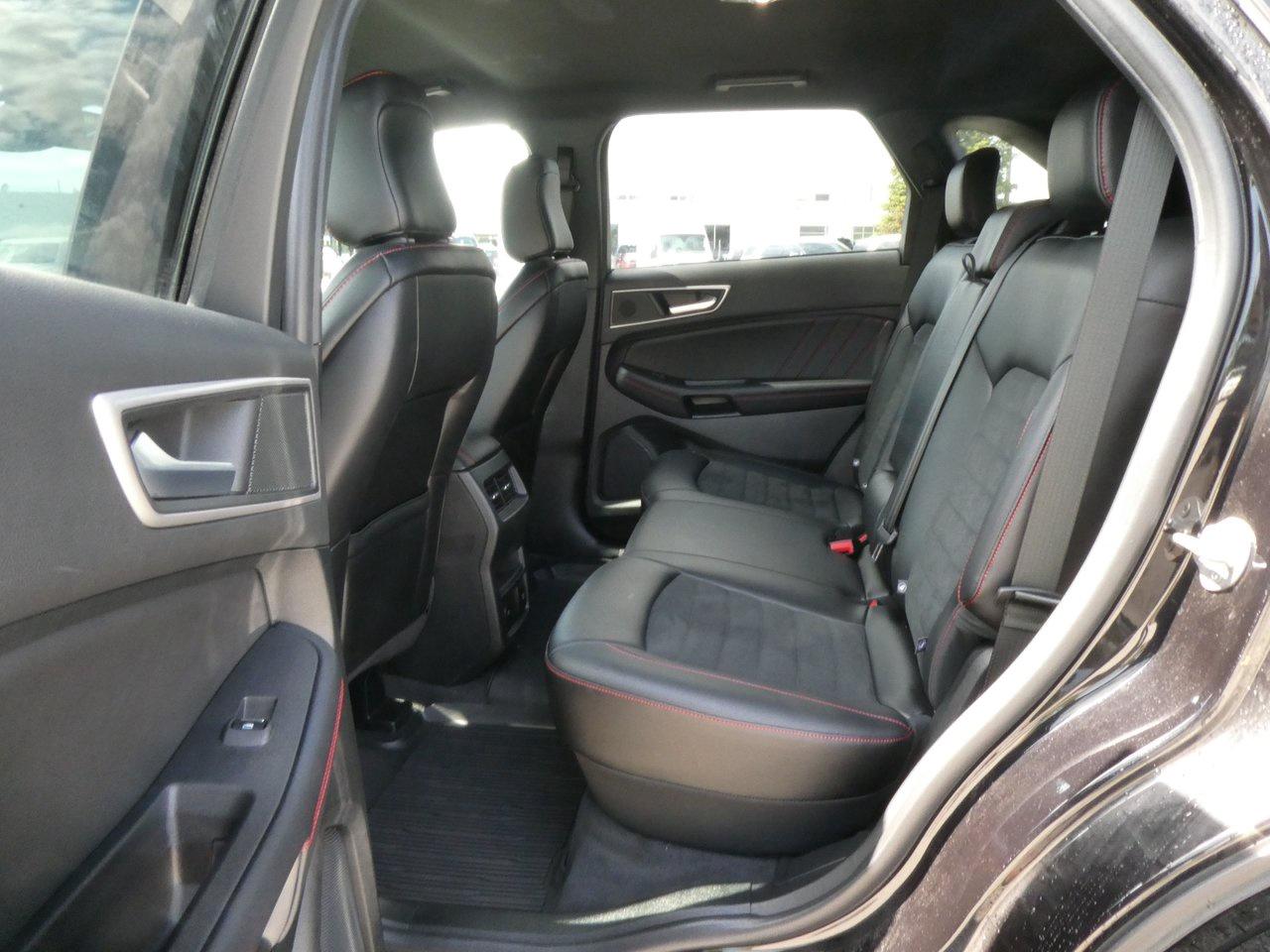 2024 Ford Edge ST Line | Heated Seats | Backup Cam | Nav | Photo
