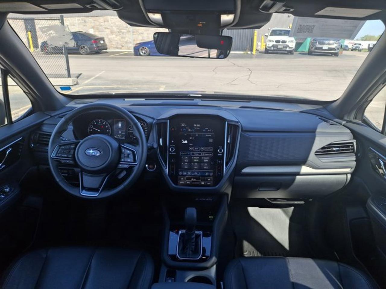 2025 Subaru Forester Limited AWD | Leather | Sunroof | Nav | Harman Kardon Audio | Heated Wheel + seats | and More ! Photo