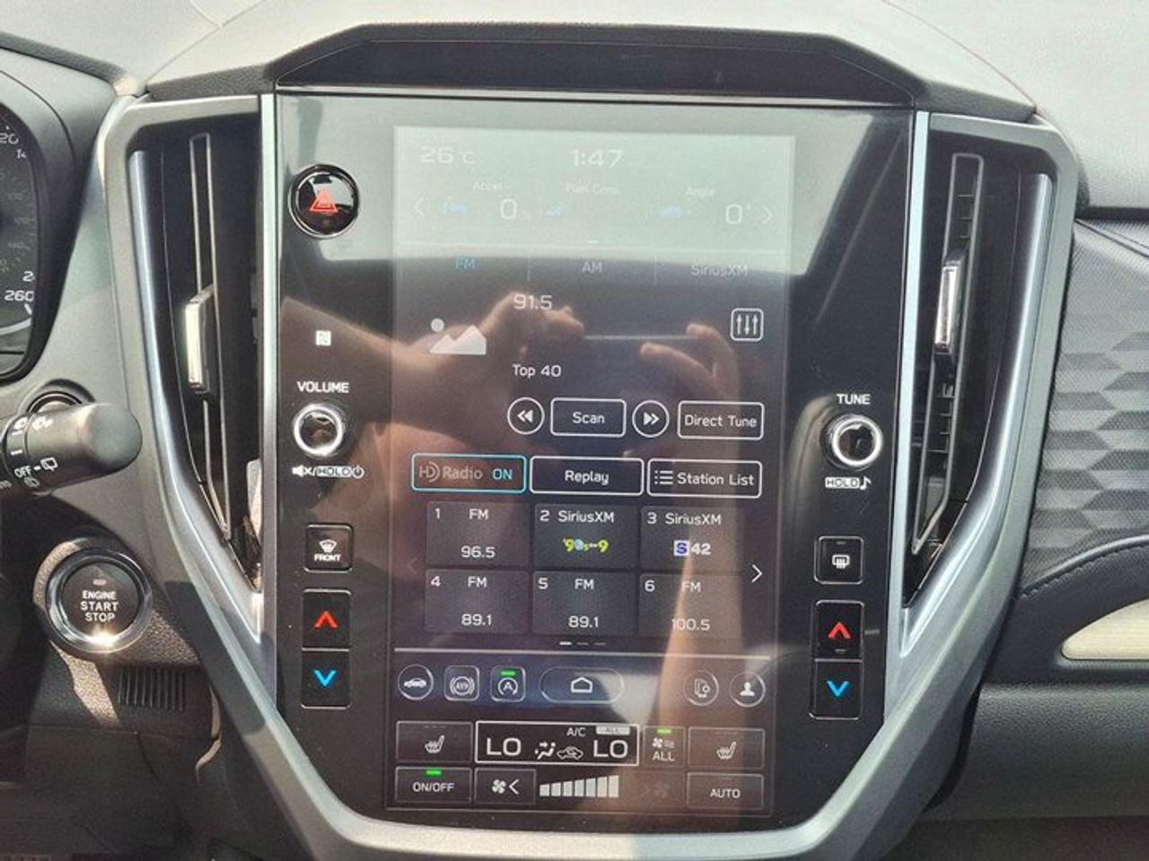2025 Subaru Forester Limited AWD | Leather | Sunroof | Nav | Harman Kardon Audio | Heated Wheel + seats | and More ! Photo